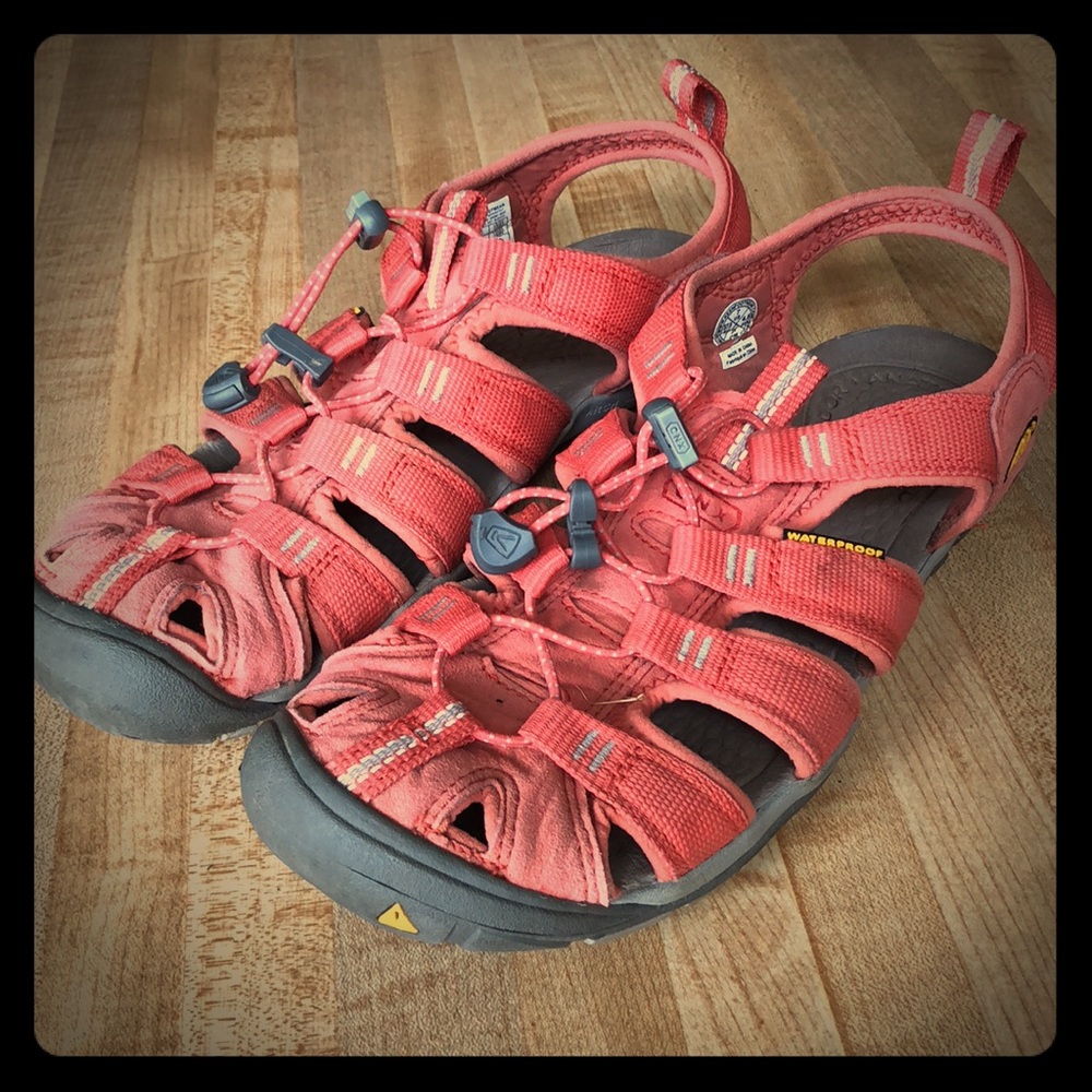 Keen whisper sandals